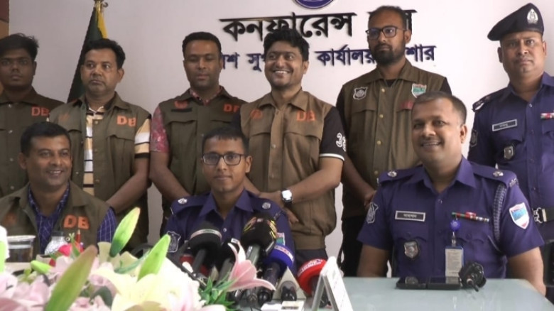 যশোরে বৃদ্ধার বস্তাবন্দি মরদেহ উদ্ধার, পুত্রবধূ আটক