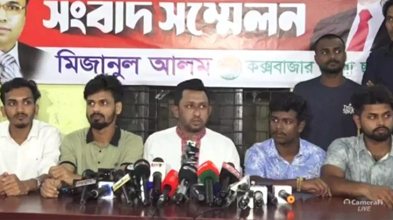 কক্সবাজার জেলা ছাত্রদলে পদবঞ্চিতদের ক্ষোভ, টায়ার জ্বালিয়ে সড়ক অবরোধ