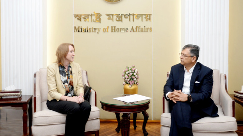 স্বরাষ্ট্রমন্ত্রীর সঙ্গে অস্ট্রেলিয়ার হাইকমিশনারের সাক্ষাৎ