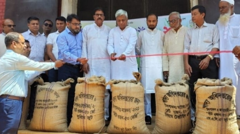 সরকার নির্ধারিত মূল্যে কৃষকরা উৎপাদিত ফসলের ন্যায্য মূল্য পাবে: প্রতিমন্ত্রী অমিত