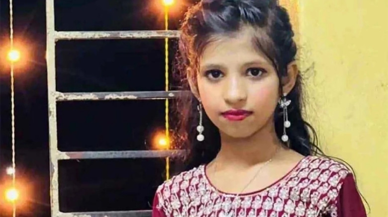 চট্টগ্রামে সন্ত্রাসীদের গুলিতে আহত শিশু রেশমির মৃত্যু