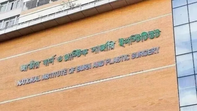 ফতুল্লায় গ্যাস বিস্ফোরণ: একে একে প্রাণ হারালেন পরিবারের সবাই