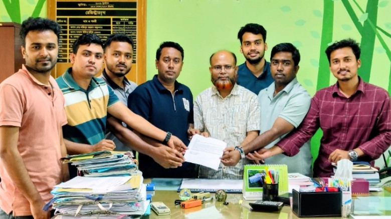 ঈদযাত্রায় শিক্ষার্থীদের জন্য বিভাগীয় শহরে বাসের দাবি কুবি ছাত্রদলের