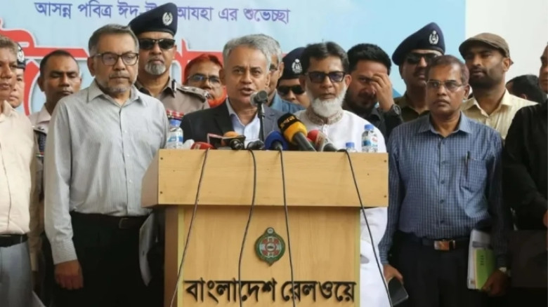 ঈদযাত্রায় বাড়তি স্বস্তি, চলবে ১০ বিশেষ ট্রেন: রেলমন্ত্রী