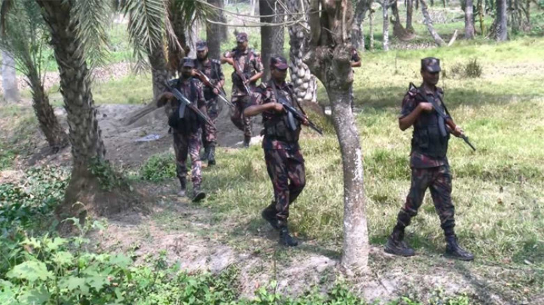 বিএসএফের পুশব্যাক ঠেকাতে সীমান্তে সতর্ক বিজিবি