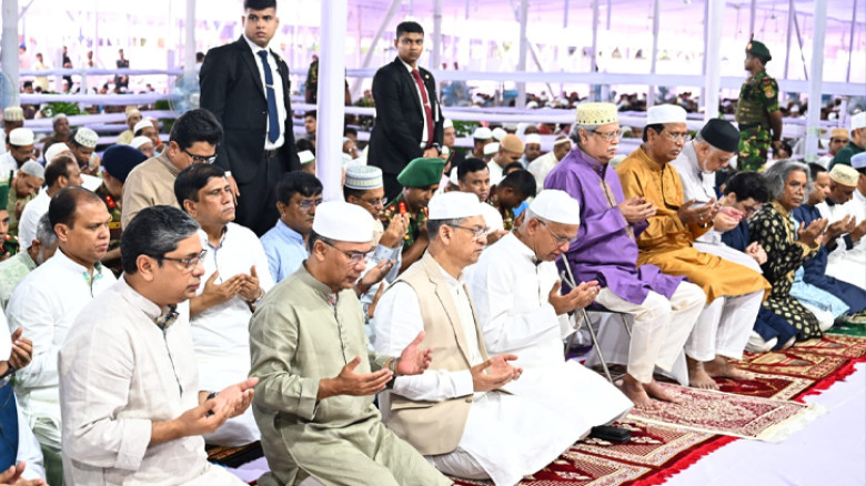 জাতীয় ঈদগাহে ঈদুল আজহার প্রধান জামাত অনুষ্ঠিত