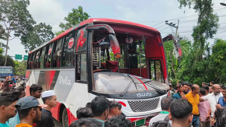 ঈদের দিন সকালে একসঙ্গে ঝরে গেল  ৫ প্রাণ