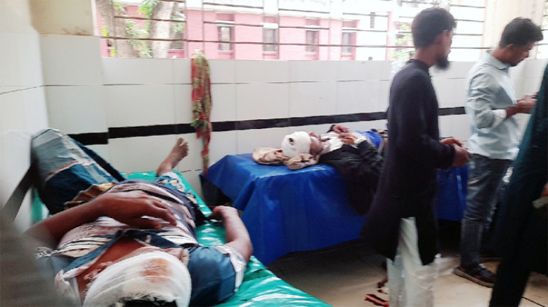 ভাঙ্গায় কোরবানির গোশত নিয়ে সংঘর্ষ, আহত ৩০