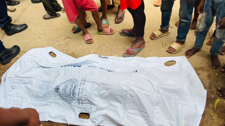 কক্সবাজার সৈকতে পর্যটকের মরদেহ উদ্ধার