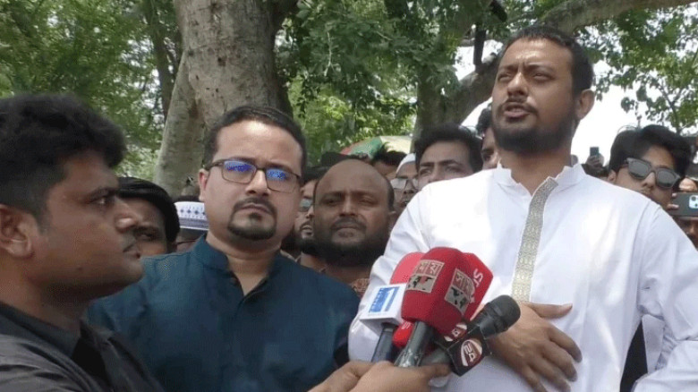 কীভাবে খুনিরা সীমান্ত পেরিয়ে পালিয়ে যায়? ভারত ‘খুনি রাষ্ট্র’: নাসীরুদ্দীন পাটওয়ারীর