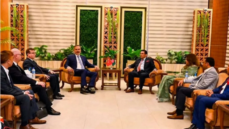 পররাষ্ট্রমন্ত্রীর সঙ্গে তুরস্কের পররাষ্ট্রমন্ত্রীর বৈঠক