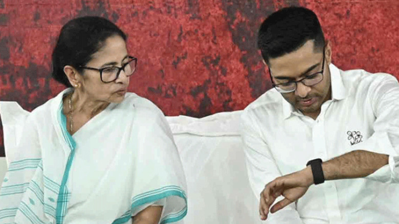 দলের বিদ্রোহের সঙ্গে মমতার বৈঠক