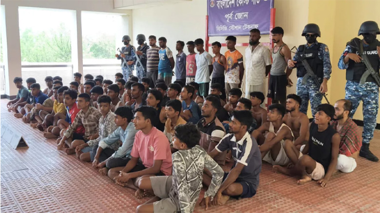 মালয়েশিয়ায় পাচারকালে টেকনাফ থেকে ৫০ জনকে উদ্ধার, চক্রের ৯ সদস্য আটক
