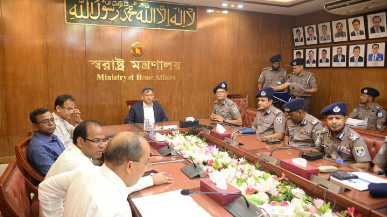 সকল ক্যাটাগরিতে অপরাধ কমেছে: স্বরাষ্ট্রমন্ত্রী