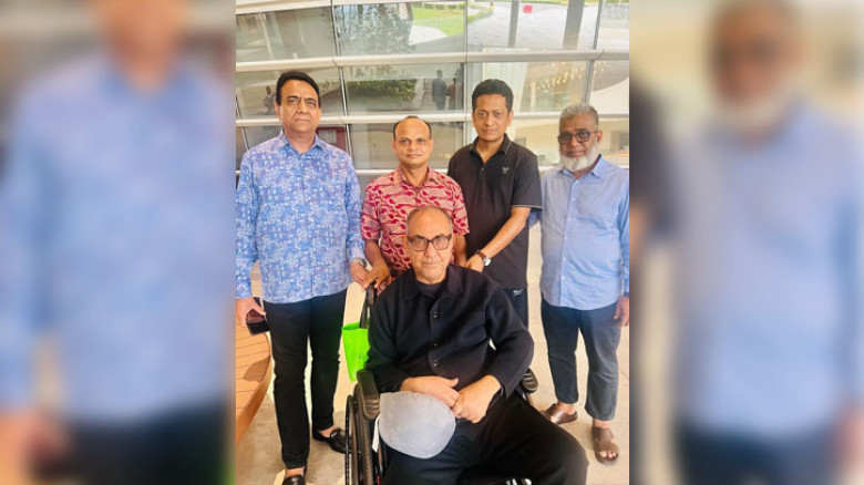মালয়েশিয়ায় চিকিৎসাধীন মির্জা আব্বাসের খোঁজ নিলেন কৃষকদলের নেতা কে এম মামুন