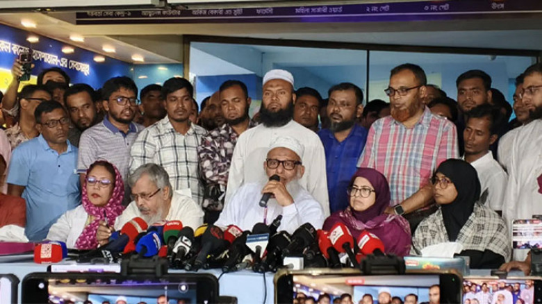 ‘লাইসেন্স বাঁচাতে কোটি টাকা নিয়ে ঘুরি’, মন্ত্রীকে প্রমাণ দিতে বললেন আদ্-দ্বীনের নির্বাহী পরিচালক