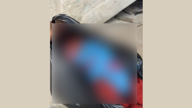 মিরসরাইয়ে পলিথিনে মোড়ানো নবজাতক উদ্ধার