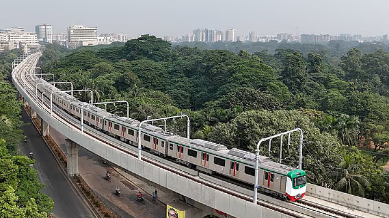রাতের মেট্রোরেলের সময় নিয়ে নতুন ভাবনা