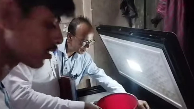 মুন্সীগঞ্জে অস্বাস্থ্যকর পরিবেশে খাদ্য প্রস্তুত: রেস্টুরেন্টকে ১০ হাজার টাকা জরিমানা