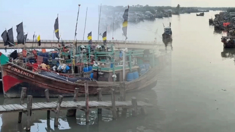 সাগরে মিলছে না কাঙ্ক্ষিত ইলিশ, হতাশ হয়ে ফিরছেন উপকূলের জেলেরা