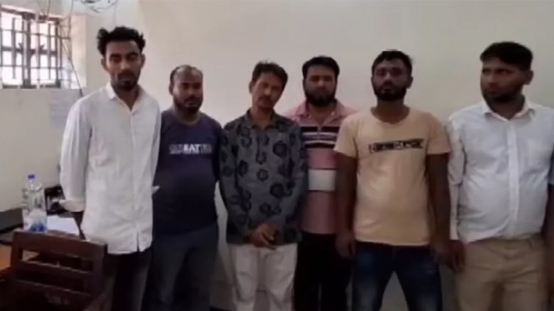 ঢাকায় আওয়ামী লীগের মিছিল, আটক ১০