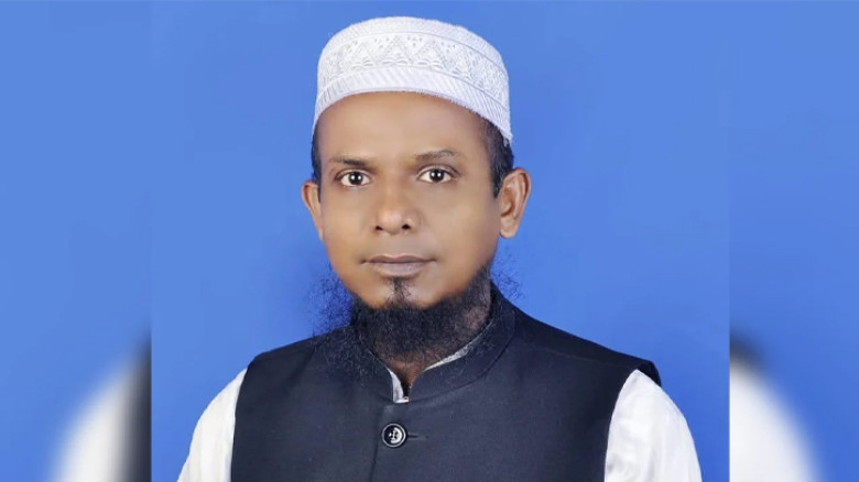 গ্রেপ্তার এড়াতে গিয়ে প্রাণ গেল নেতার