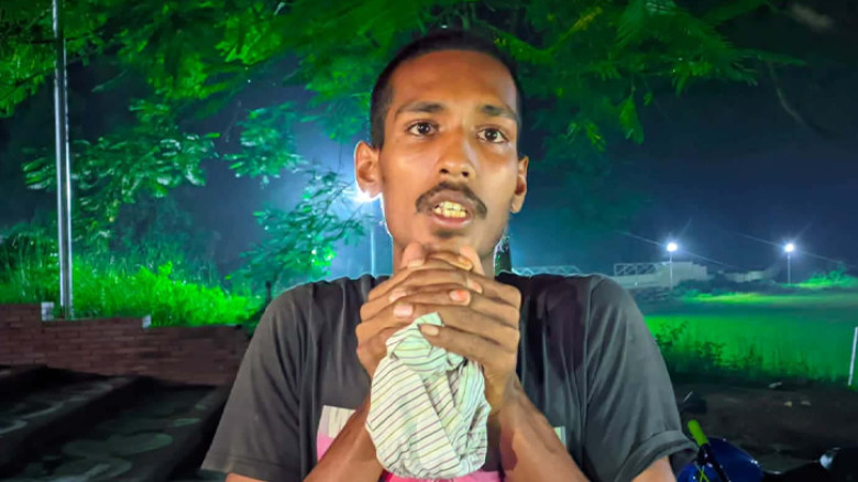 কুবিতে তিন ছাত্রীকে উত্ত্যক্তের অভিযোগে বহিরাগত আটক
