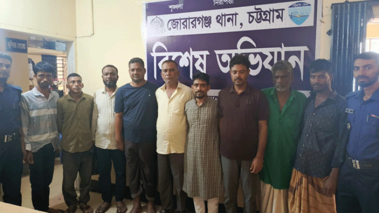 চট্টগ্রামে কার্যক্রম নিষিদ্ধ আওয়ামী লীগের দুই নেতাসহ গ্রেপ্তার ৯