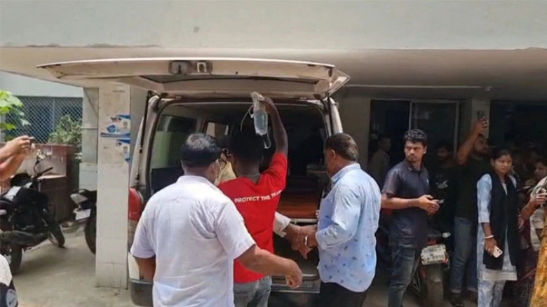 টিউবওয়েলের পানি পান করে হাসপাতালে ৩৩ শিক্ষার্থী