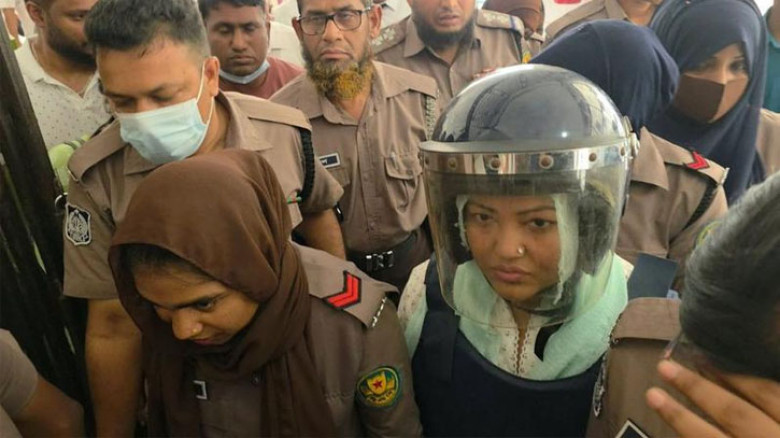 মিরপুরে হত্যাচেষ্টা মামলায় কণ্ঠশিল্পী মমতাজ আবারও গ্রেপ্তার