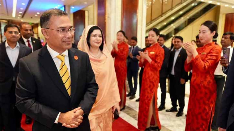 বেইজিং পৌঁছেছেন প্রধানমন্ত্রী তারেক রহমান