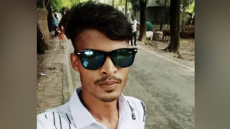 আলফাডাঙ্গায় যুবলীগ নেতার নেতৃত্বে কলেজছাত্রকে কুপিয়ে হত্যা