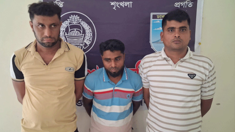 পুলিশ পরিচয়ে ইজিবাইক চুরি: মাদারীপুরে চাকরিচ্যুত সেনা ও পুলিশ সদস্যসহ ৩ জন গ্রেফতার