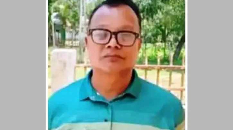 প্রধানমন্ত্রীকে নিয়ে মন্তব্যের জেরে প্রধানশিক্ষক বরখাস্ত
