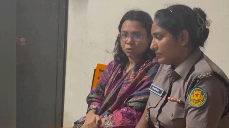 সচিবালয়ের সামনে ভাত বিক্রির কর্মসূচিতে সোহানী শিফা আটক
