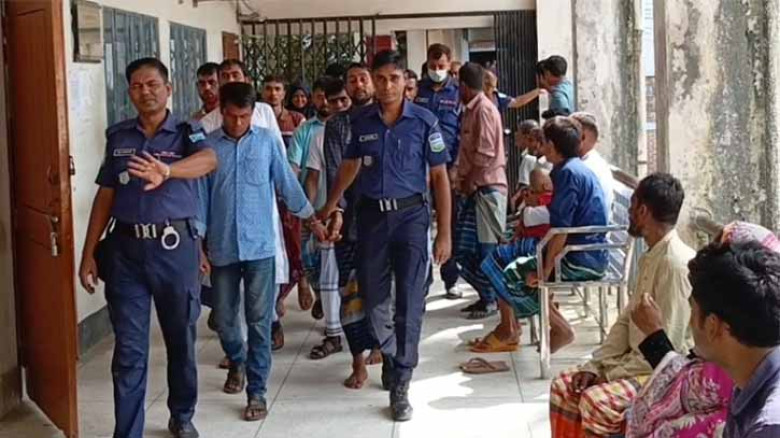 গৃহবধূকে সংঘবদ্ধ ধর্ষণের মামলায় ৭ জনের ফাঁসির রায়