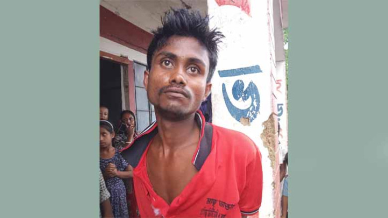পরিত্যক্ত শ্রেণিকক্ষে মাদক সেবন, আটক ১