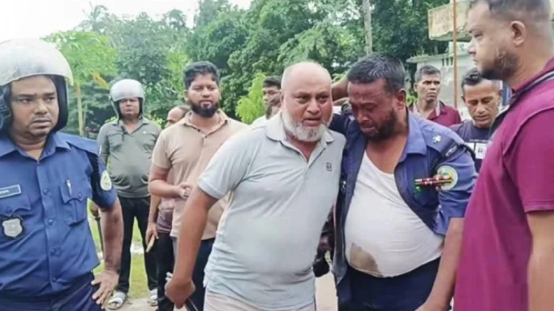 বরিশালে থানায় হামলার ঘটনায় গ্রেপ্তার ১৮