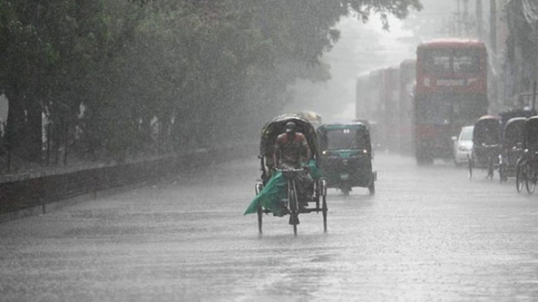 আগামী ২৪ ঘণ্টায় ৫ বিভাগে ভারি বৃষ্টিপাতের সতর্কতা