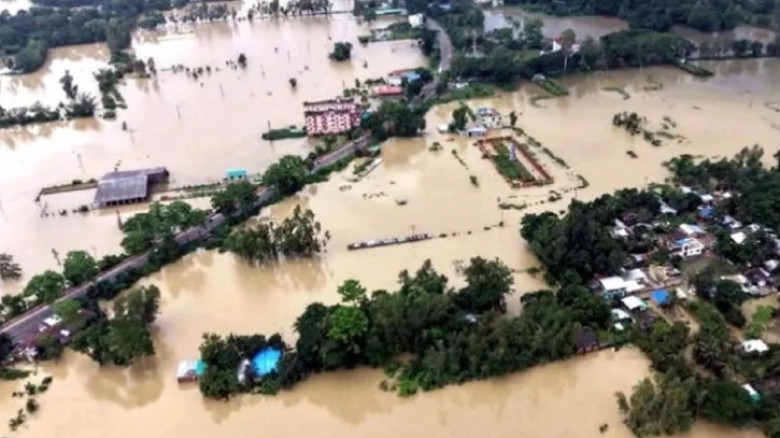 বন্যা ও পাহাড়ধসে কক্সবাজারে ২৬ জনের প্রাণহানি