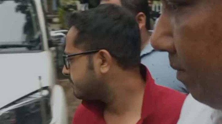 কলকাতায় ছাত্রীকে মাদক খাইয়ে ধর্ষণ গৃহশিক্ষকের