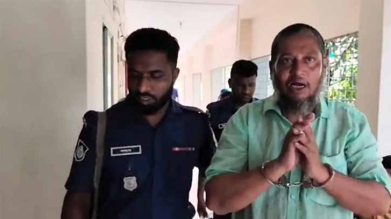 শিক্ষা কর্মকর্তাকে কুপিয়ে জখমের পর প্রধান শিক্ষক বললেন, ‘টাইগার খেয়েছি, আর্জেন্টিনার খেলা দেখেছি, এরপর কী হয়েছে, জানি না’