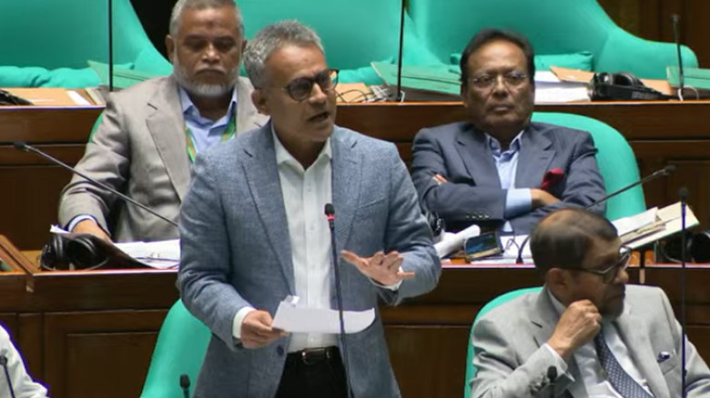 ২০৩০ সালের মধ্যে অন্তত ৩০ শতাংশ যানবাহন হবে ইলেকট্রিক: সেতুমন্ত্রী