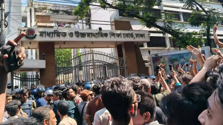 বুধবার মার্চ টু শিক্ষা মন্ত্রণালয় কর্মসূচি ঘোষণা