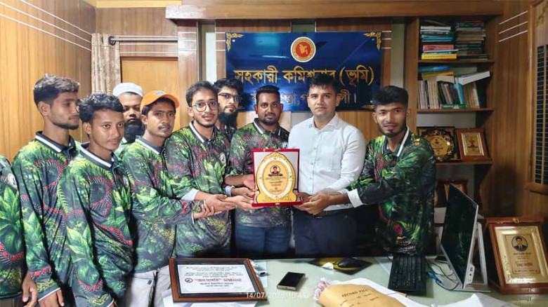 প্রাণী সংরক্ষণে ‘প্রাণ সংহতি’ পেলেন কলাপাড়ার এসিল্যান্ড