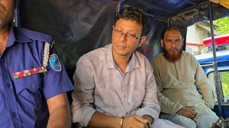 তিন মাসের শিশুর পা মুচড়ে দেওয়া চাচি পলাতক, আটক ৩