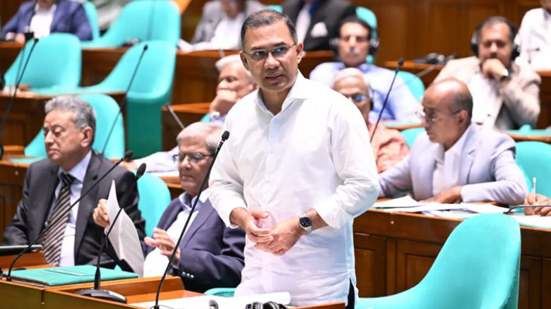‘ভুয়া’ মুক্তিযোদ্ধা ছাঁটাই করে প্রকৃত তালিকা প্রণয়নের কাজ চলছে: সংসদে প্রধানমন্ত্রী
