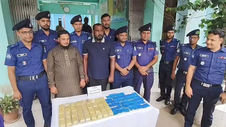 নোয়াখালীতে ৮০ হাজার পিস ইয়াবাসহ গ্রেপ্তার ২