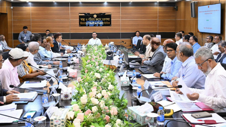সরকারি হাসপাতালই যেন মানুষের একমাত্র ভরসার জায়গা হয়: প্রধানমন্ত্রী