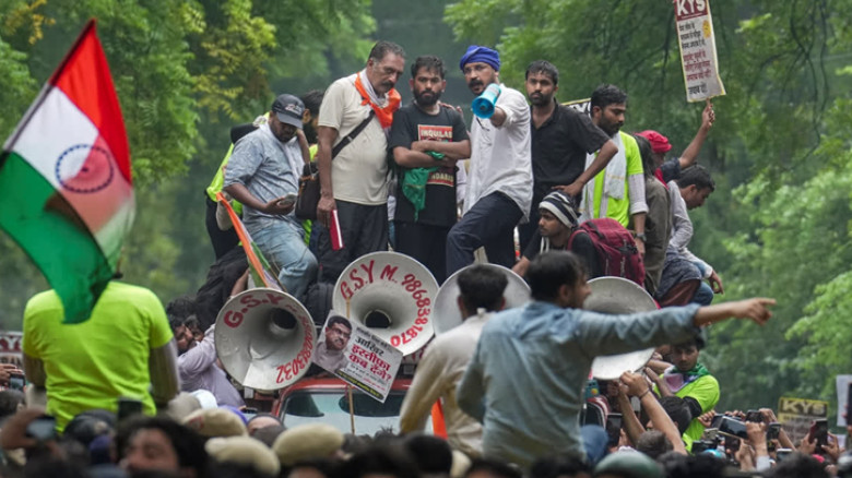 ভারত সরকারের সঙ্গে বৈঠকের প্রস্তাব ফিরিয়ে দিল ককরোচ জনতা পার্টি